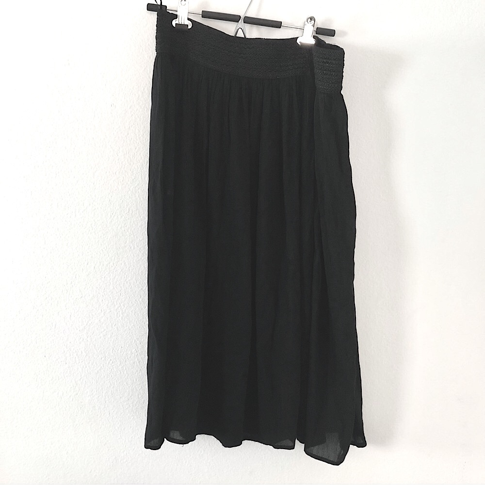 Free gift 💝 !!! Long flowy skirt
